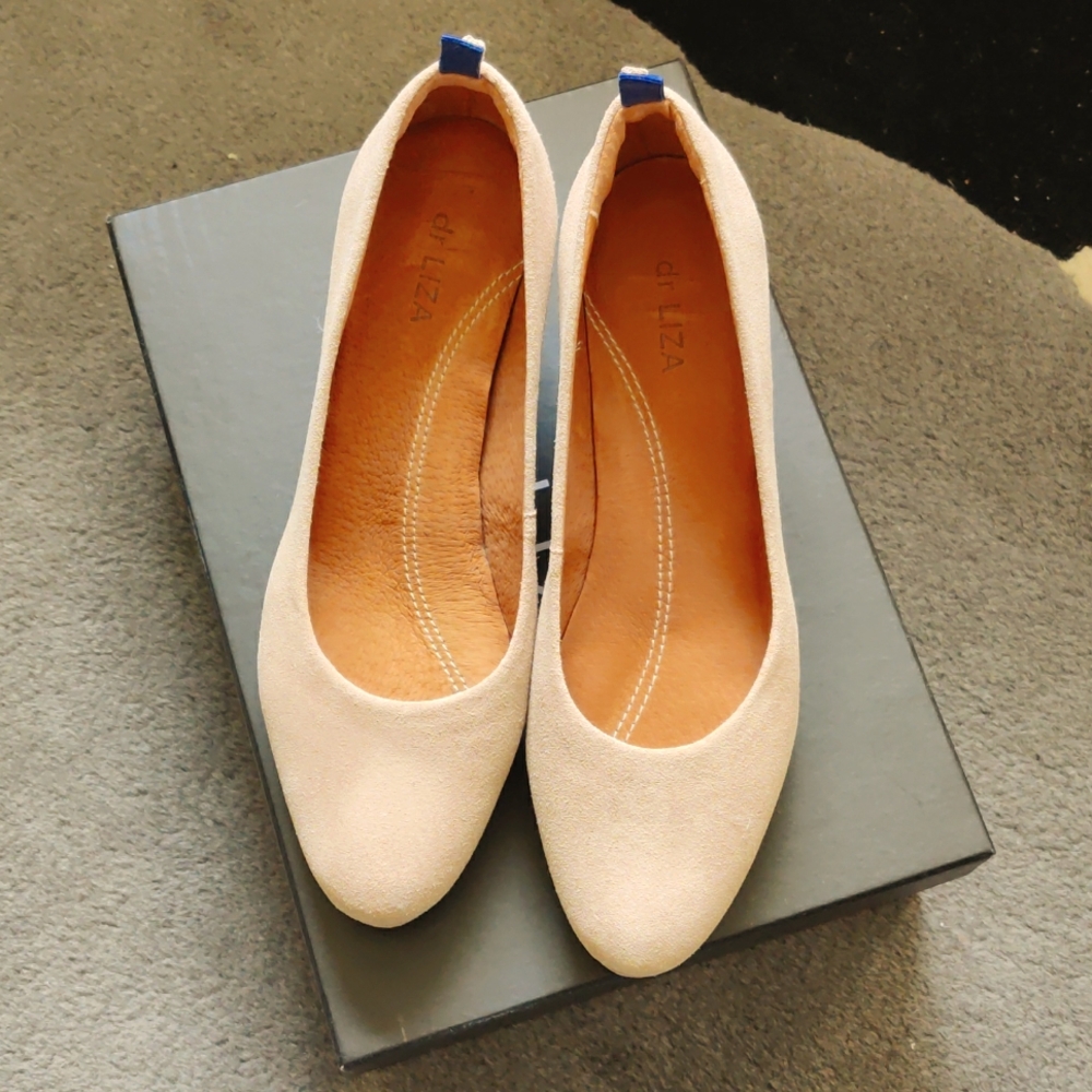 Dr LIZA Sneaker Pump Size 7.5W